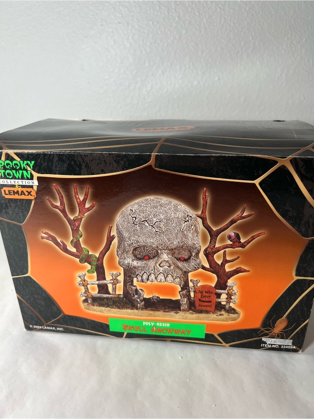 Lemax Spooky Town Skull Archway -Holiday Decor